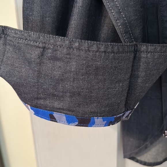 Robert Graham Tailored fit 3X Blue Chambray with Floral front - Picture 3 of 14